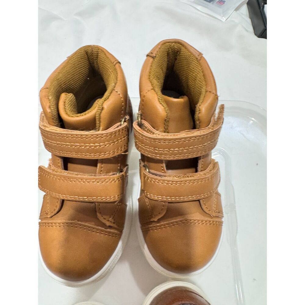 Cat & Jack Leather shoes, sandals &sneakers. Apakoa boots Size 7 Toddler -4 pair - Picture 4 of 9